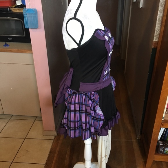 Haunted Doll Costume - Picture 4 of 6